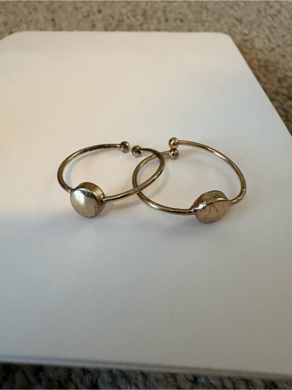 Set of 2 adjustable gold rings